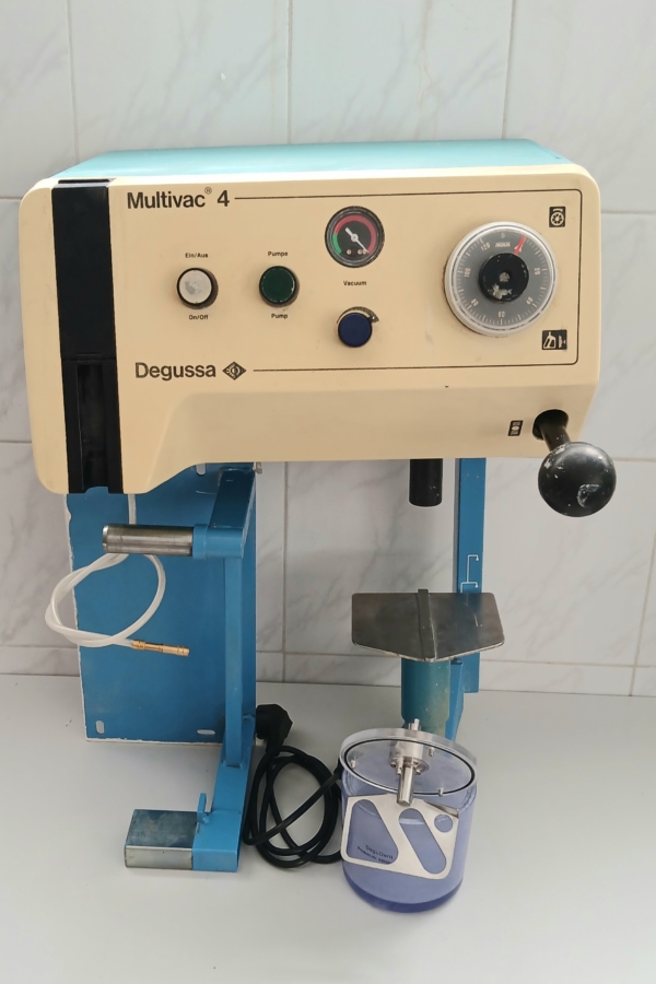 Αναμικτήρας υλικών DEGUSSA MULTIVAC 4